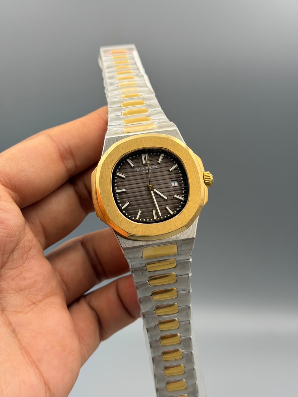 Patik | Nutless | Automatic |Stainless steel
