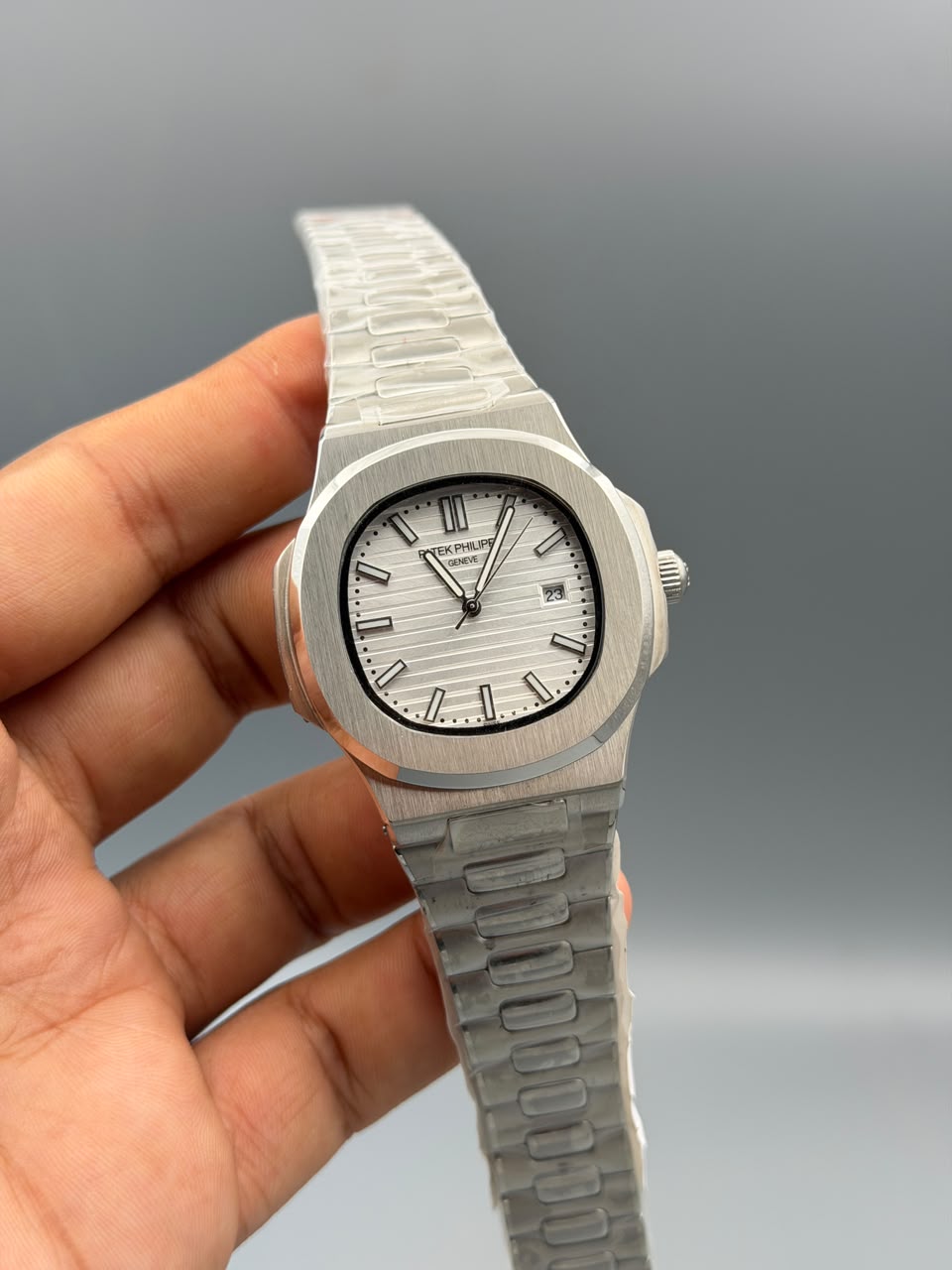 Patik | Nutless | Automatic |Stainless steel